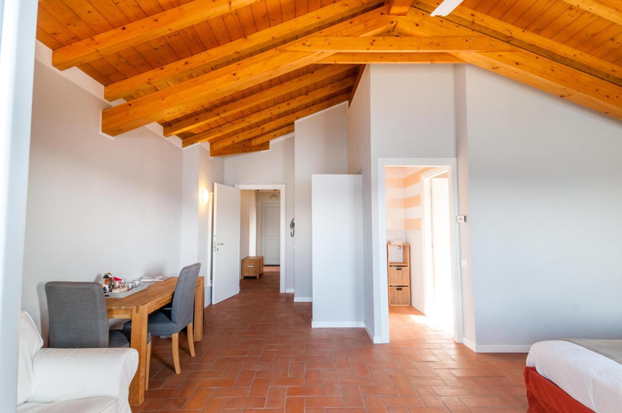 Locanda Pozzetto Laveno-Mombello Rum bild