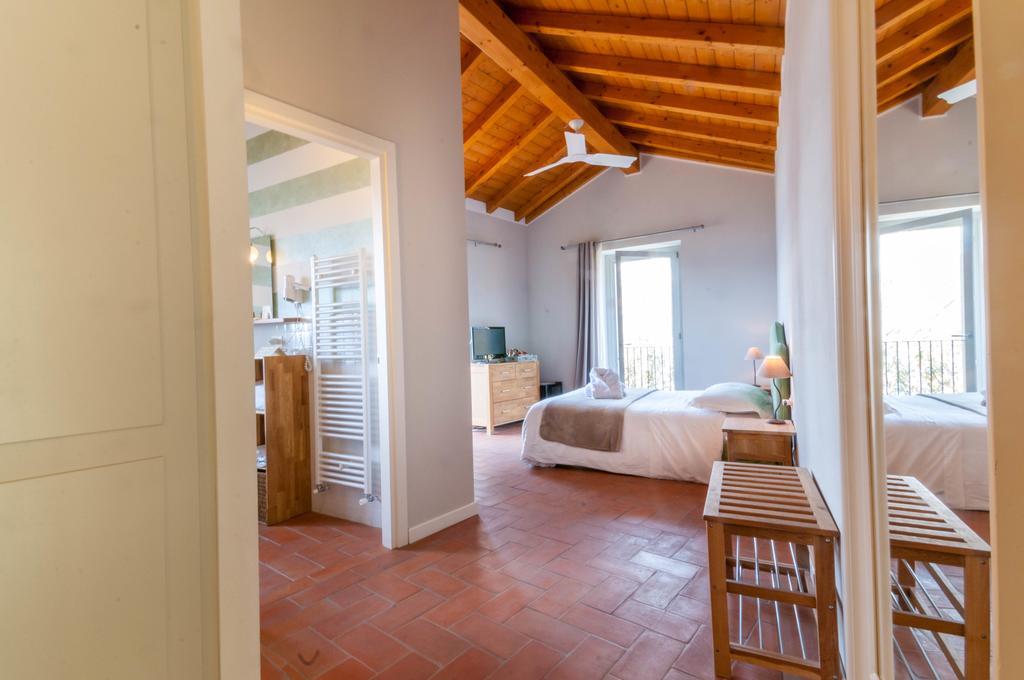 Locanda Pozzetto Laveno-Mombello Rum bild
