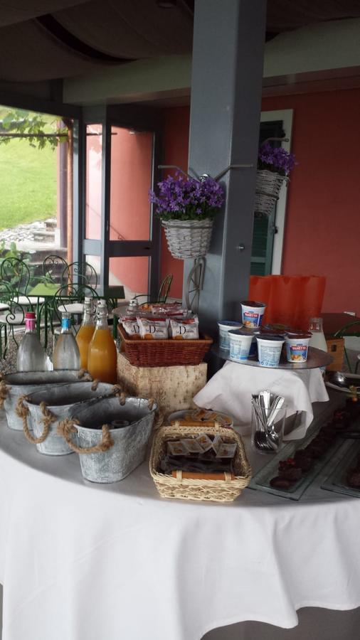 Locanda Pozzetto Laveno-Mombello Exteriör bild