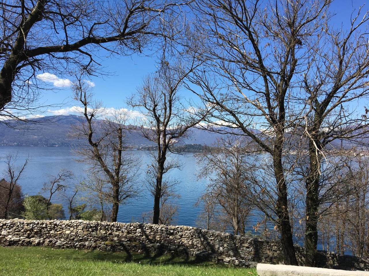 Locanda Pozzetto Laveno-Mombello Exteriör bild