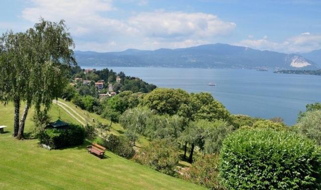 Locanda Pozzetto Laveno-Mombello Exteriör bild