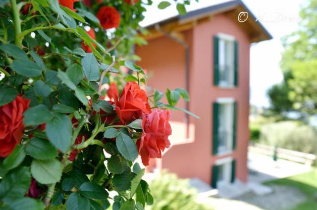 Locanda Pozzetto Laveno-Mombello Exteriör bild