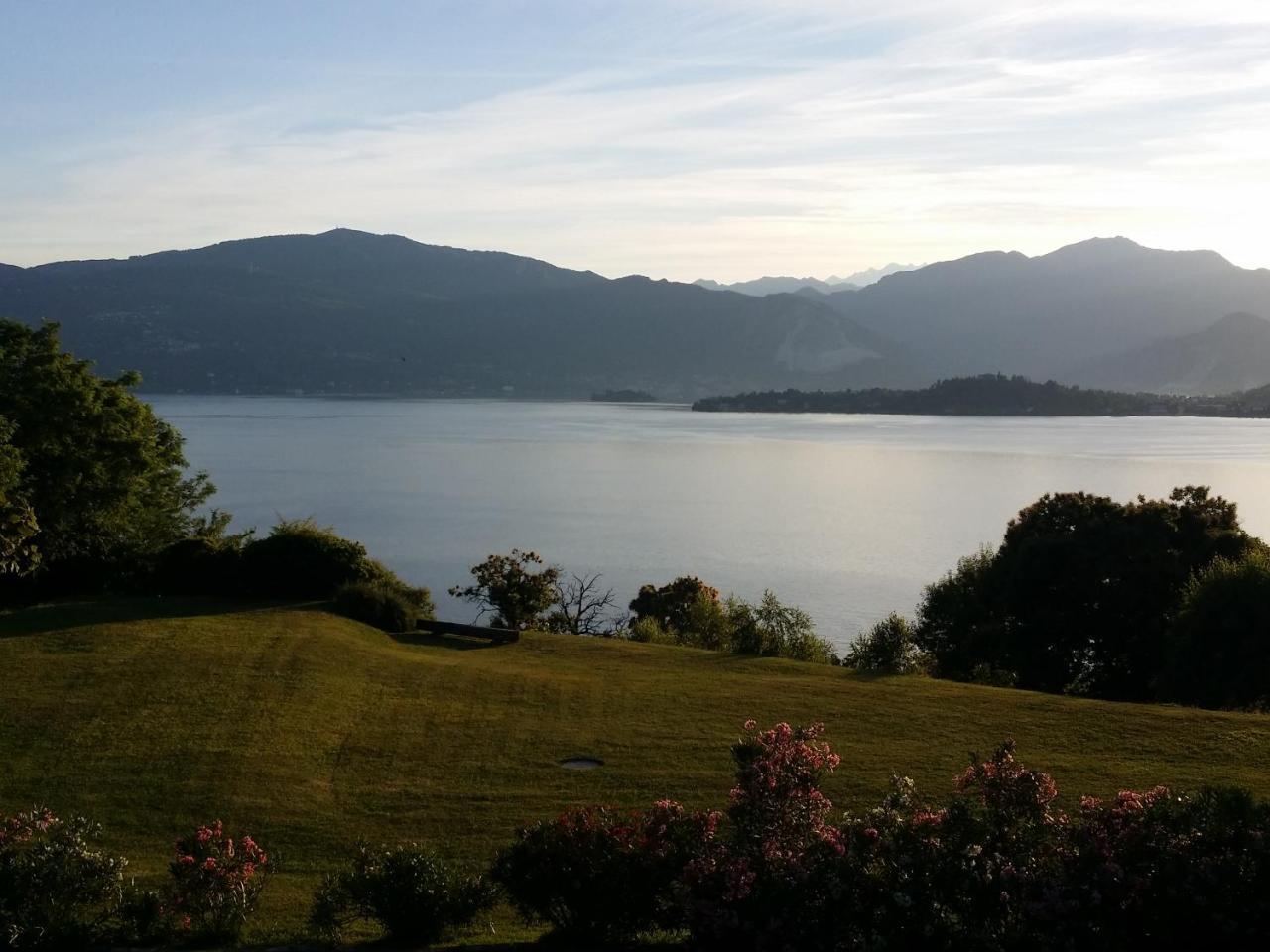 Locanda Pozzetto Laveno-Mombello Exteriör bild